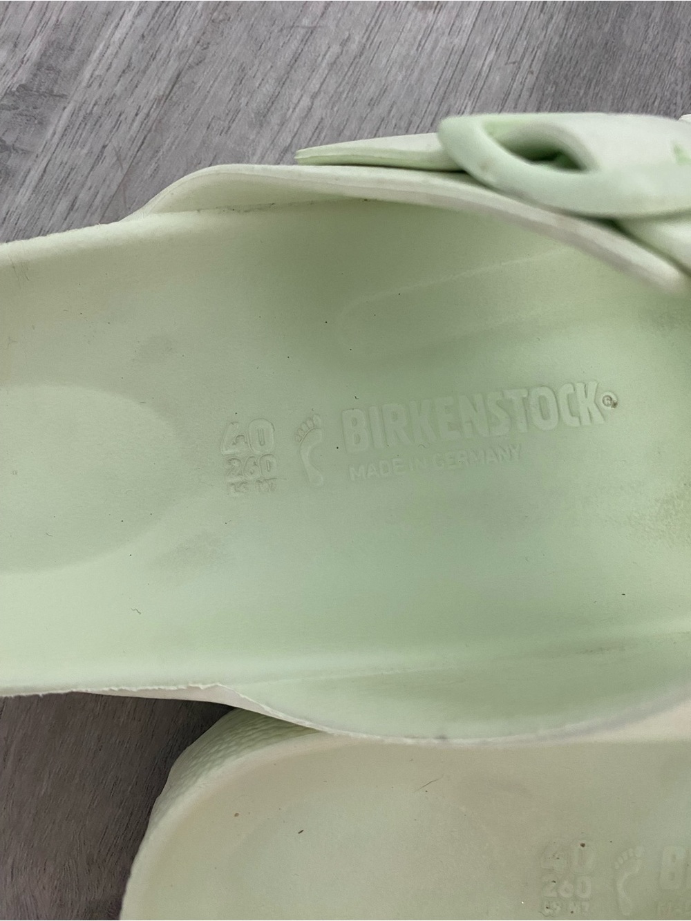 Birkenstock Faded Lime slide sandal size 9/40 - Picture 3 of 4
